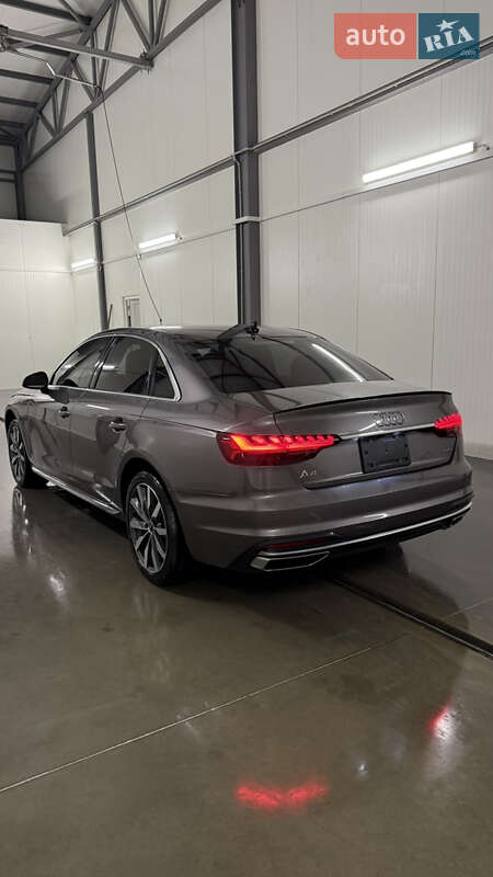 Седан Audi A4 2022 в Львове