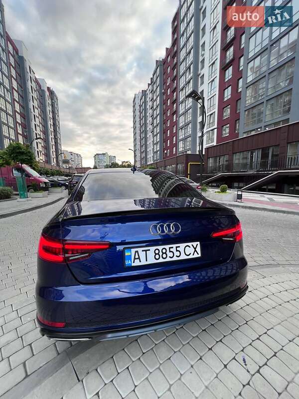 Седан Audi A4 2019 в Ивано-Франковске