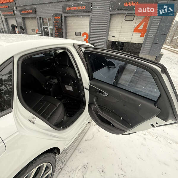 Седан Audi A4 2017 в Буче
