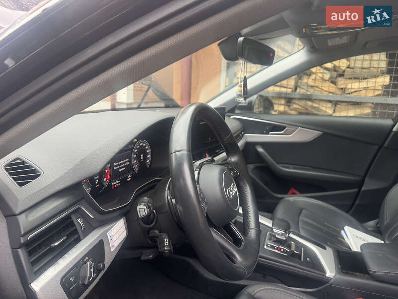 Седан Audi A4 2020 в Львове