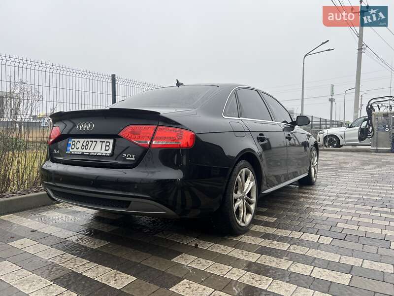 Седан Audi A4 2011 в Львове