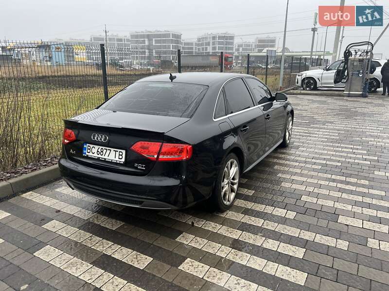 Седан Audi A4 2011 в Львове