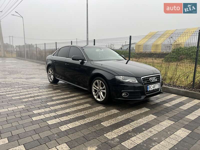 Седан Audi A4 2011 в Львове