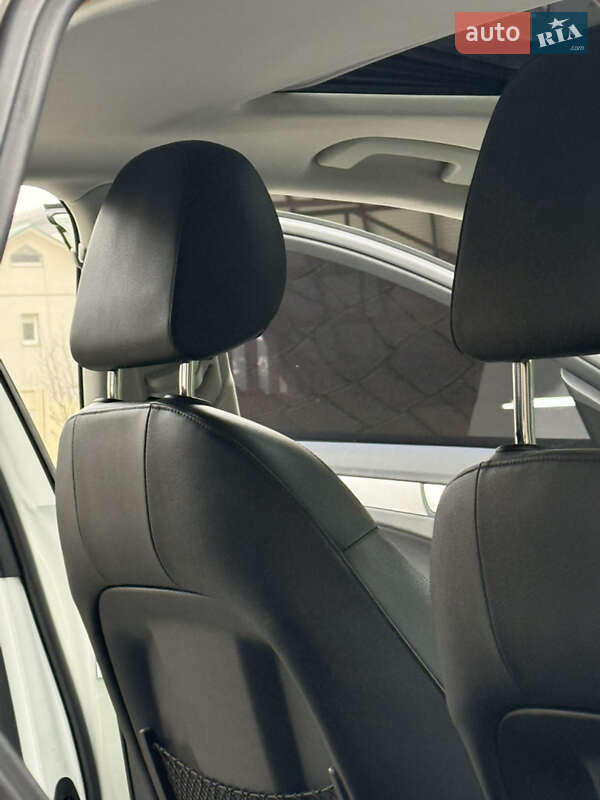 Седан Audi A4 2011 в Одесі