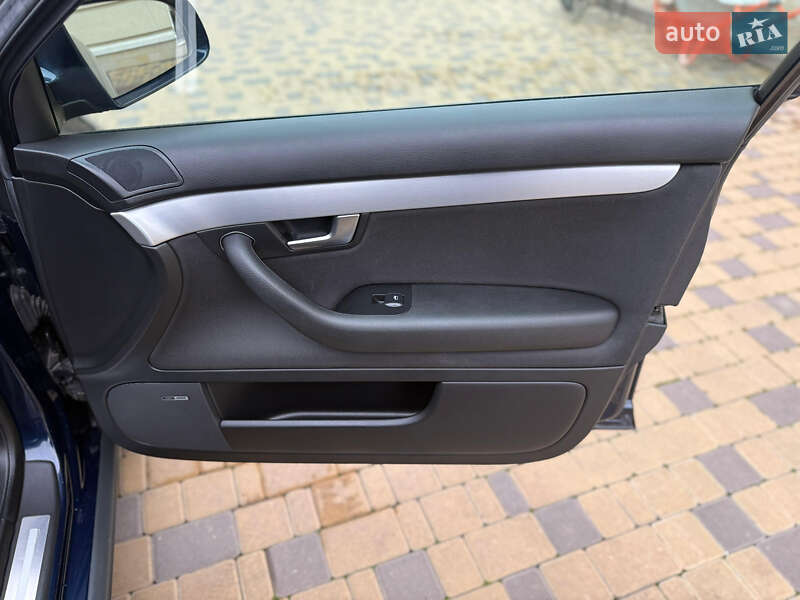 Седан Audi A4 2006 в Могилев-Подольске