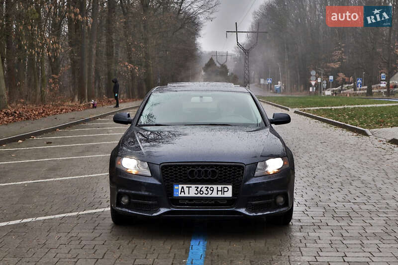 Седан Audi A4 2011 в Львове