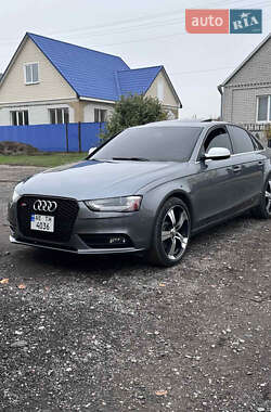 Седан Audi A4 2012 в Новомосковске