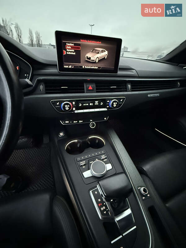 Седан Audi A4 2017 в Киеве