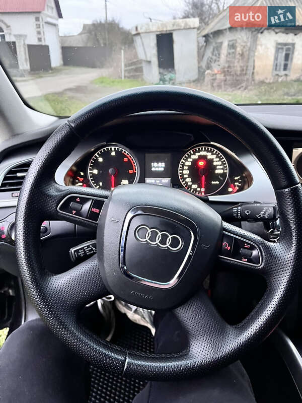 Седан Audi A4 2011 в Білій Церкві