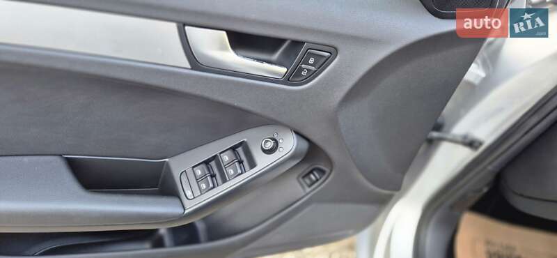 Седан Audi A4 2010 в Дубно