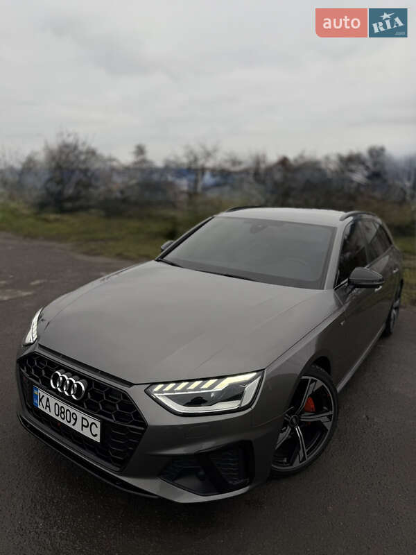 Универсал Audi A4 2021 в Киеве