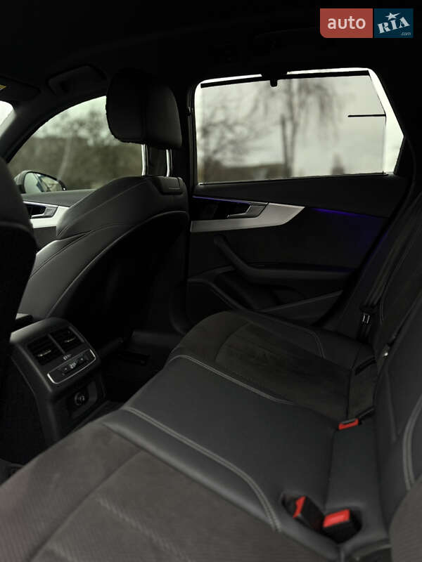 Универсал Audi A4 2021 в Киеве