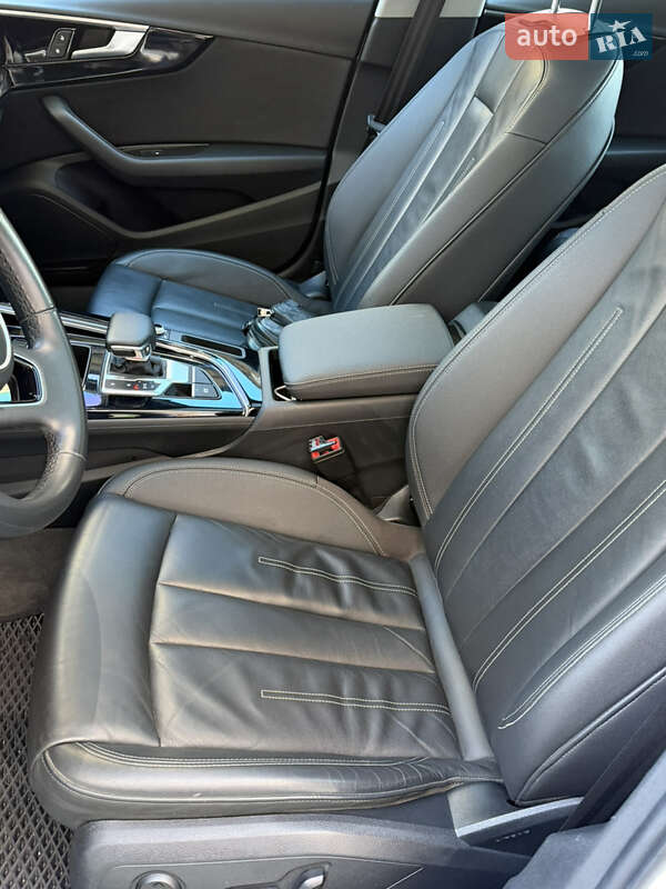 Седан Audi A4 2021 в Одесі