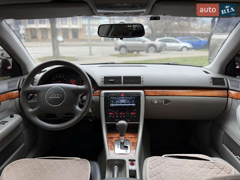 Седан Audi A4 2001 в Киеве