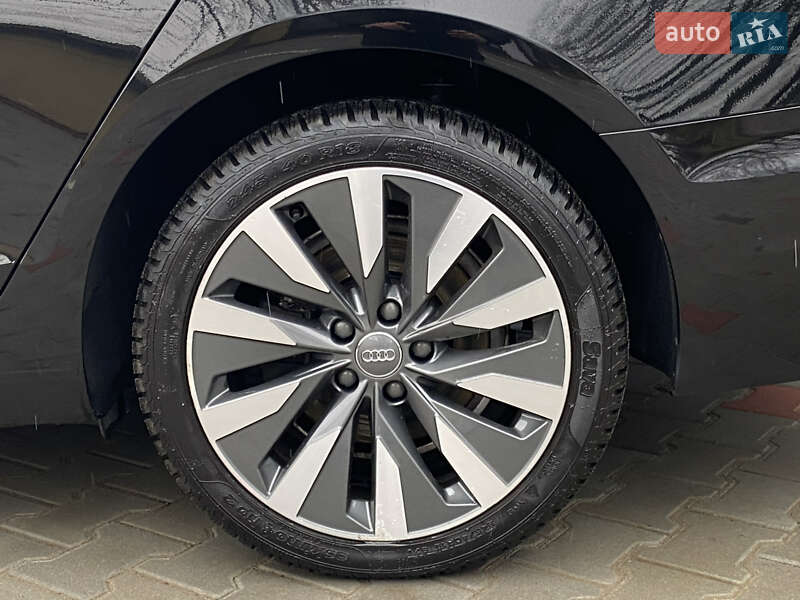Универсал Audi A4 2020 в Калуше