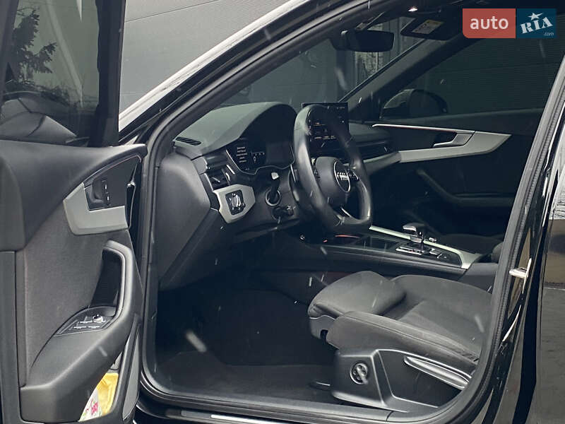 Универсал Audi A4 2020 в Калуше