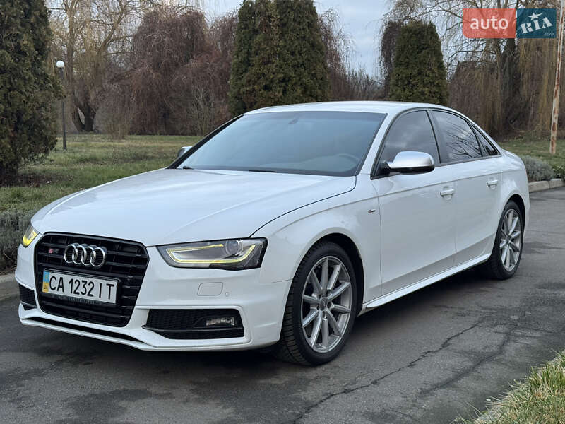 Audi A4 2014