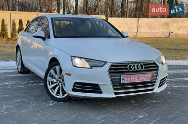 Седан Audi A4 2017 в Луцке
