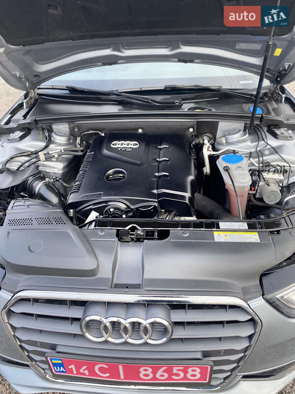 Седан Audi A4 2015 в Луцке