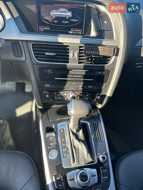 Седан Audi A4 2014 в Радехове