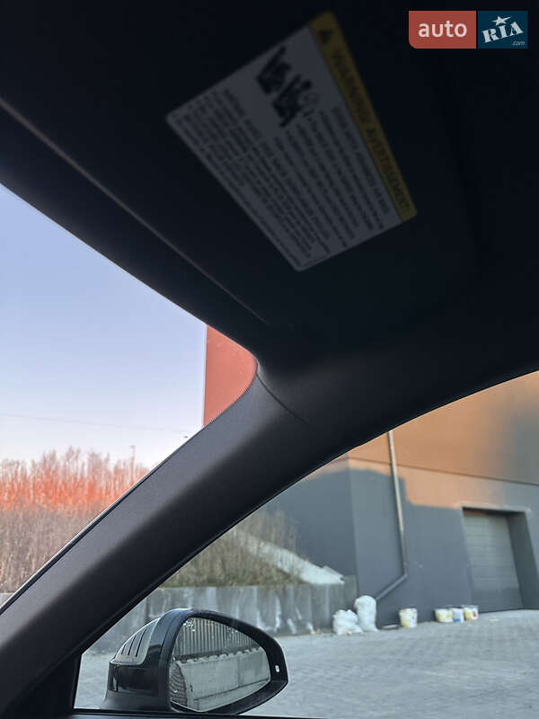 Седан Audi A4 2018 в Тернополі