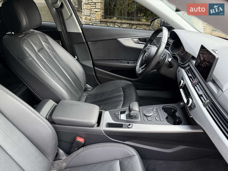 Седан Audi A4 2016 в Надвірній