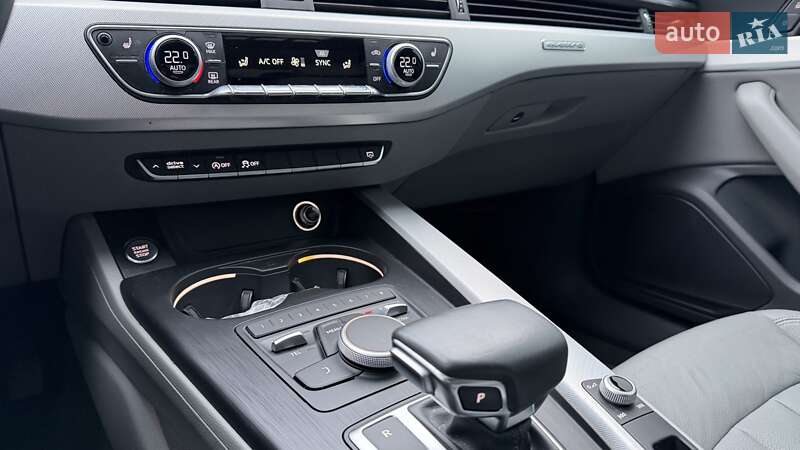 Седан Audi A4 2017 в Киеве фото 18 Седан Audi A4 2017 в Киеве