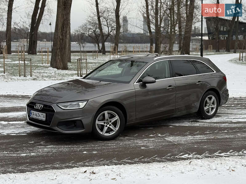Універсал Audi A4 2021 в Києві