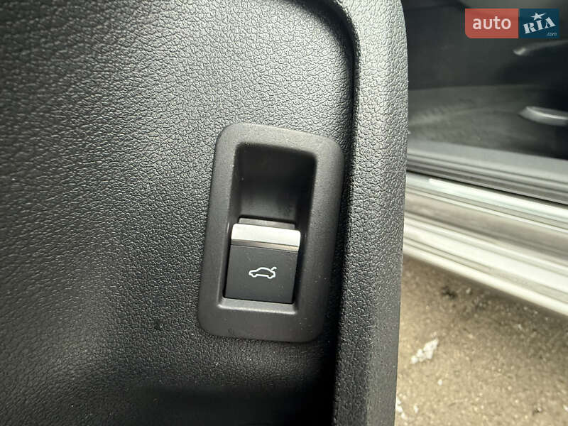 Універсал Audi A4 2021 в Києві