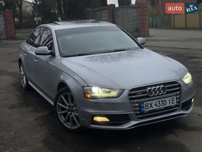 Audi A4 2014