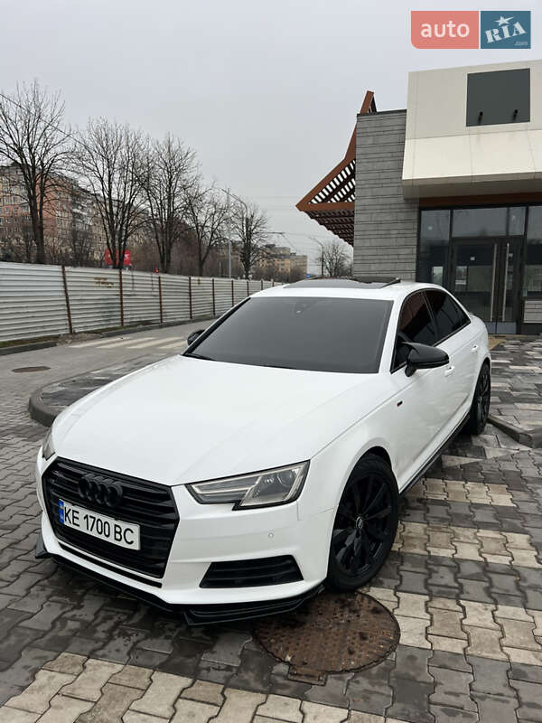 Седан Audi A4 2016 в Днепре