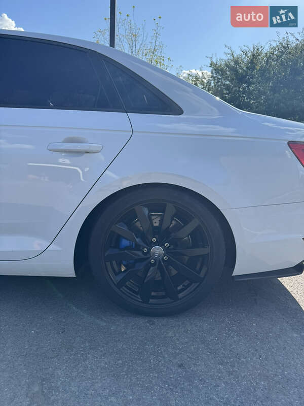 Седан Audi A4 2016 в Харкові