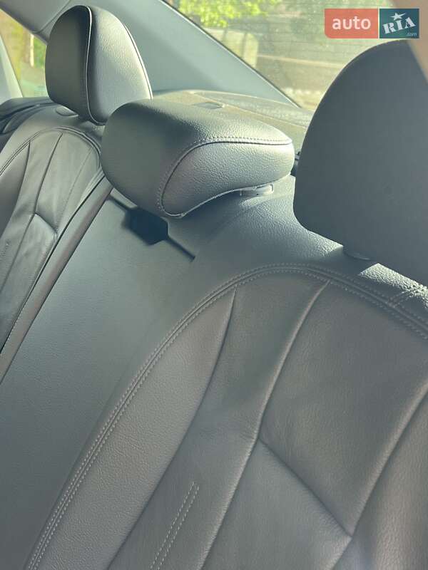 Седан Audi A4 2017 в Львове фото 6 Седан Audi A4 2017 в Львове