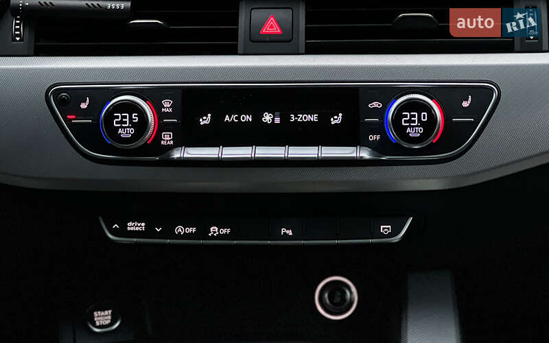 Седан Audi A4 2015 в Львове