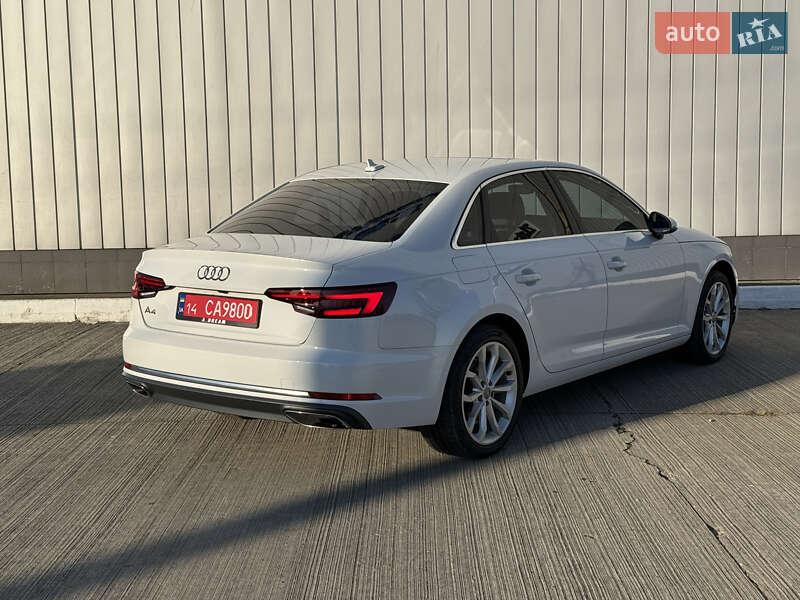 Седан Audi A4 2018 в Черновцах