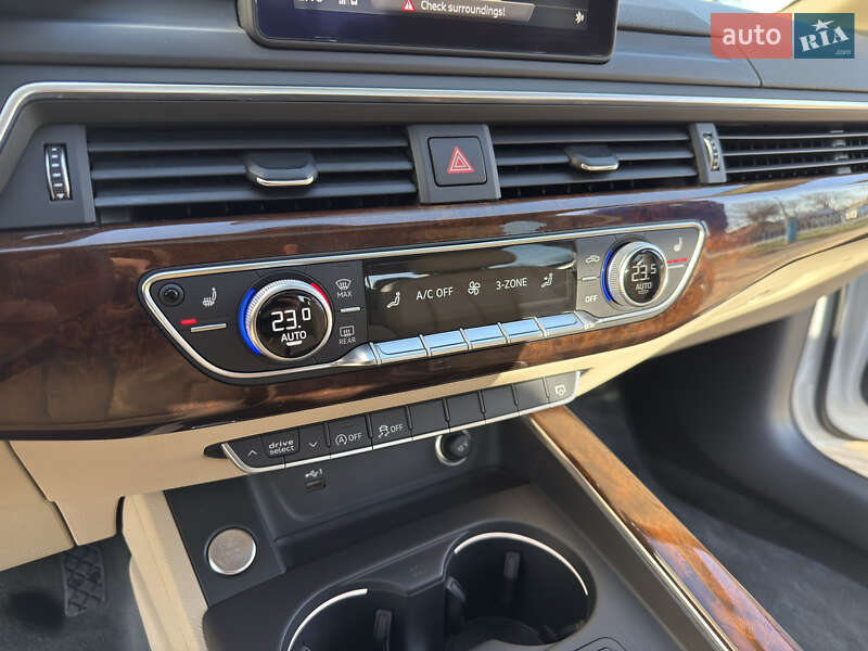 Седан Audi A4 2018 в Черновцах