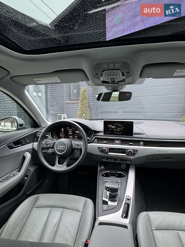 Седан Audi A4 2017 в Киеве