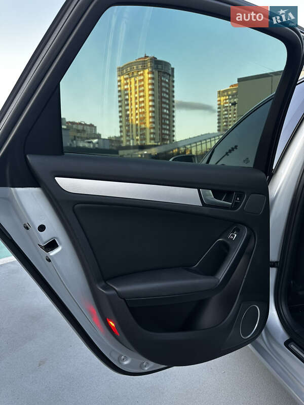 Седан Audi A4 2012 в Киеве фото 26 Седан Audi A4 2012 в Киеве