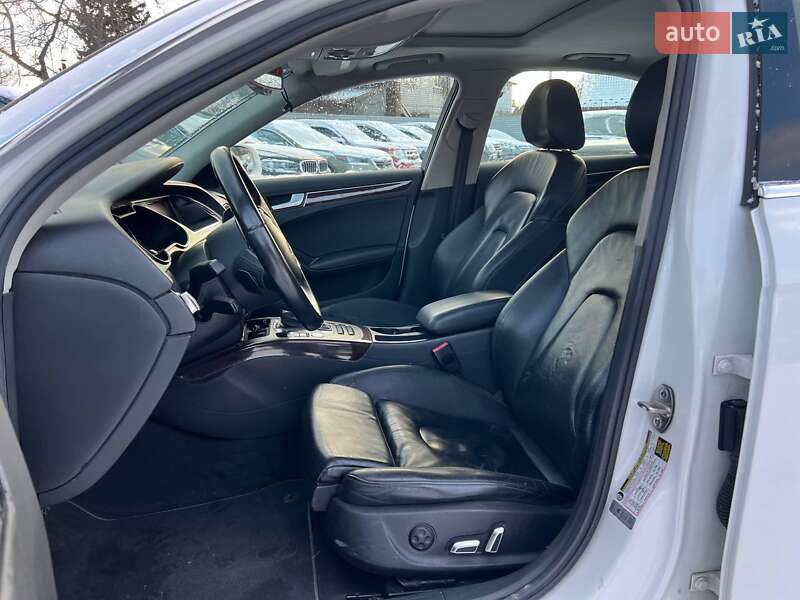 Седан Audi A4 2014 в Киеве