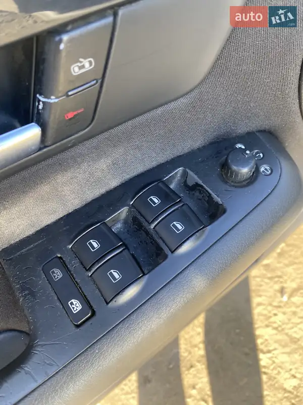 Audi A4 2004 VIN WAUZZZ8E34A181903 фото оголошення 8 з 48