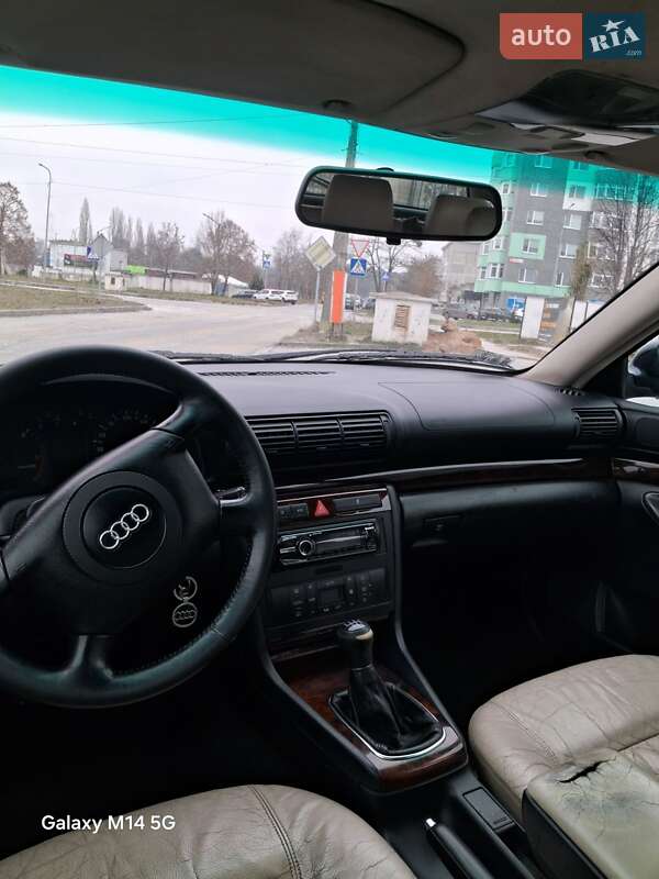 Универсал Audi A4 1999 в Вараше фото 22 Универсал Audi A4 1999 в Вараше