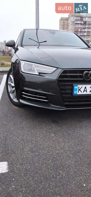 Седан Audi A4 2017 в Киеве