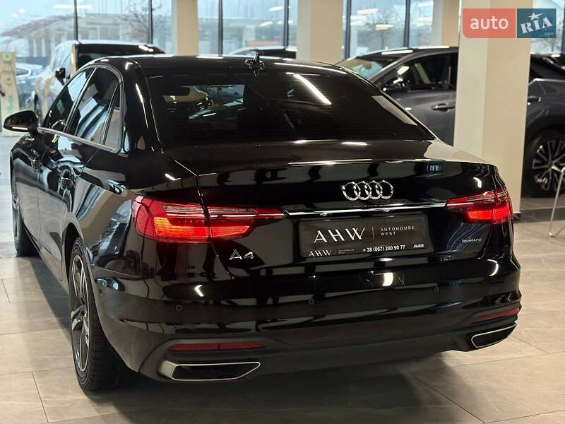 Седан Audi A4 2021 в Львове