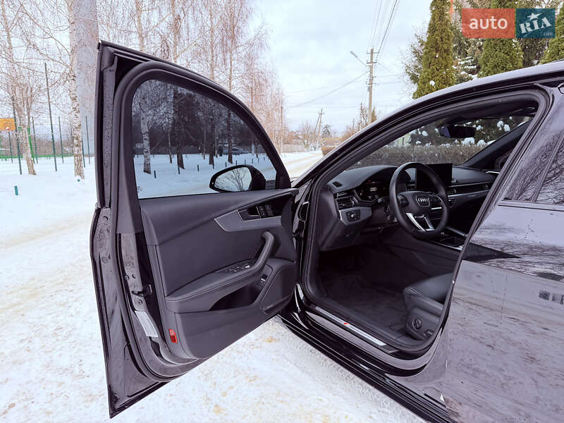 Седан Audi A4 2024 в Киеве