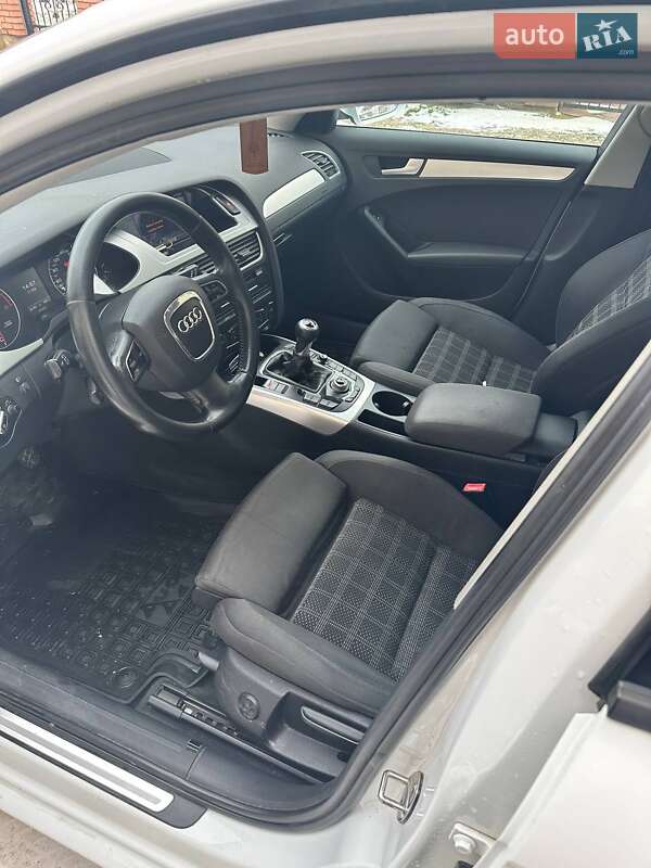 Универсал Audi A4 2011 в Самборе