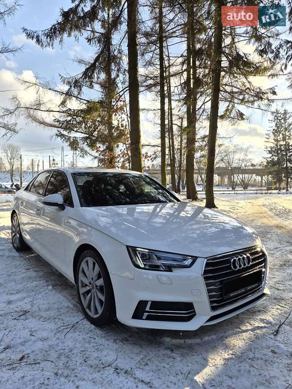 Седан Audi A4 2017 в Львові