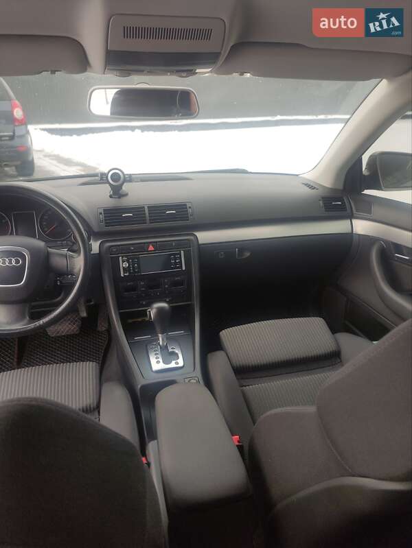 Седан Audi A4 2005 в Львові