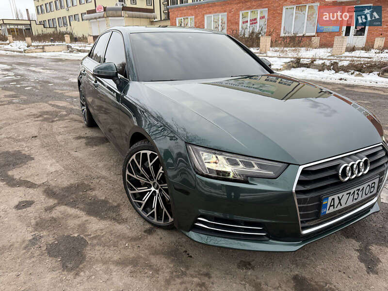 Седан Audi A4 2016 в Днепре