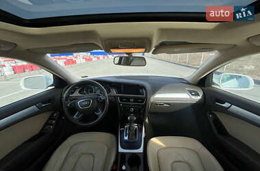 Седан Audi A4 2012 в Виннице