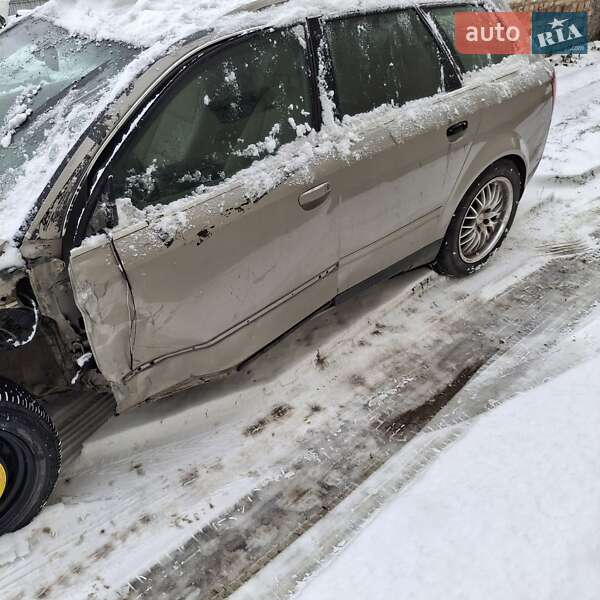 Універсал Audi A4 2002 в Пустомитах